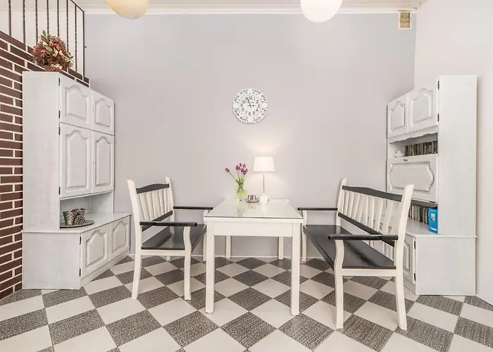 Apartment Pod Roza Wiatrow Kolobrzeg